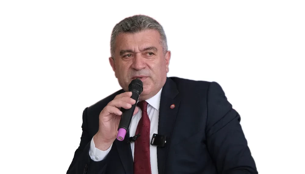 ‘Enkaz edebiyatı yapmayacağım’  